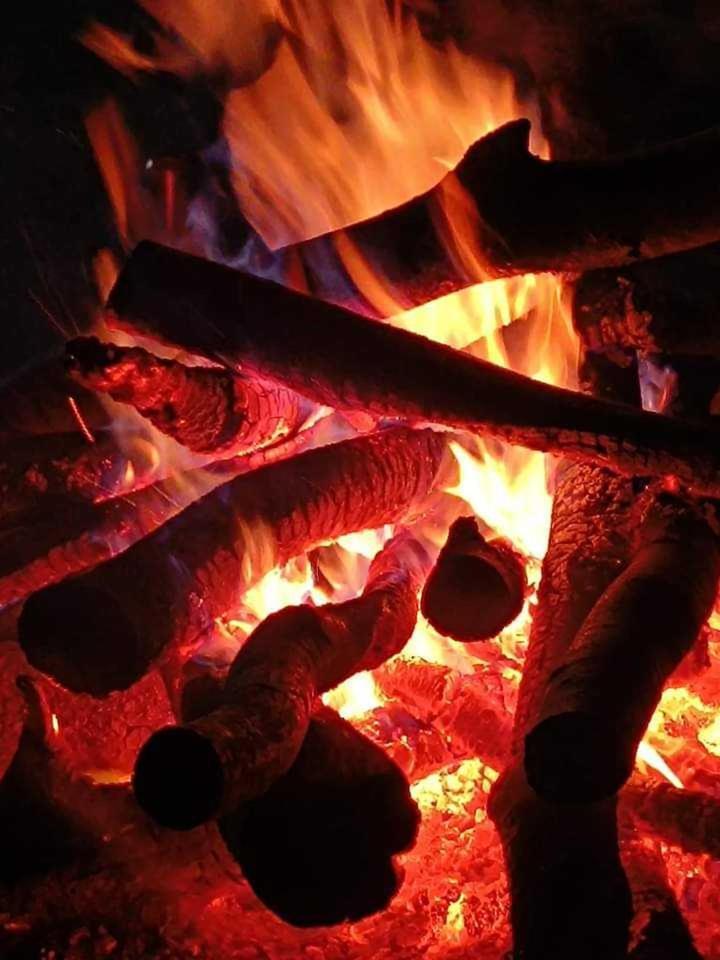 Cabane Areama Neagra Izvoru Mureşului Esterno foto