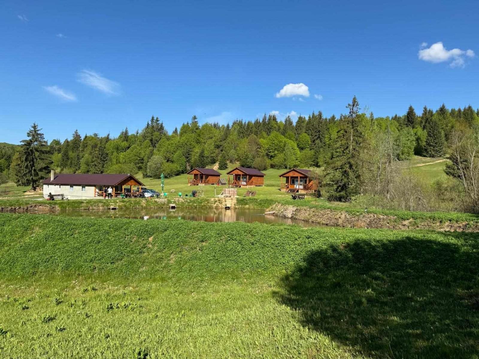 Cabane Areama Neagra Izvoru Mureşului Esterno foto